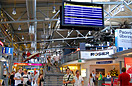 Informationsdisplay - Flughafen Eingang